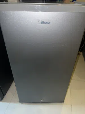 ثلاجة ميديا بحالة ممتازة