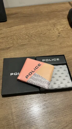 للبيع محفظة POLICE أصلية