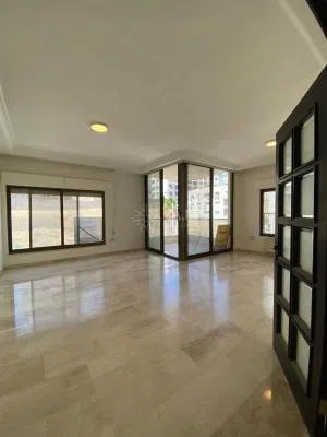 176 m2 3 Bedrooms Apartments for Sale in Amman Deir Ghbar