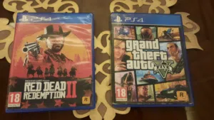 للبيع PS4 CD