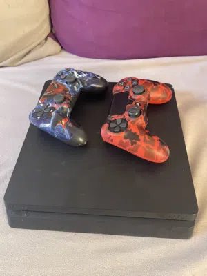 PlayStation 4 PlayStation for sale in Al Dhahirah