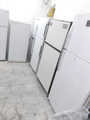 نبيع جميع انواع الثلاجات والفليزر معا التوصيل والكفاله