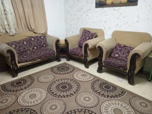 طقم كنب وغرفة نوم للبيع