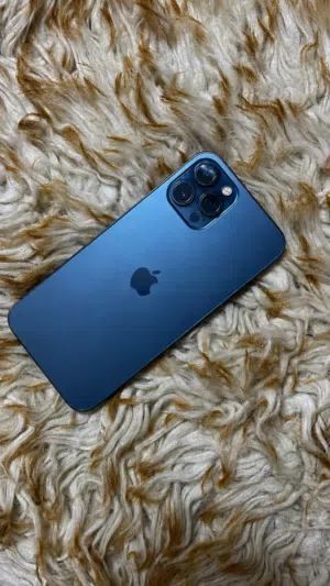 ايفون 12 pro max نظيف