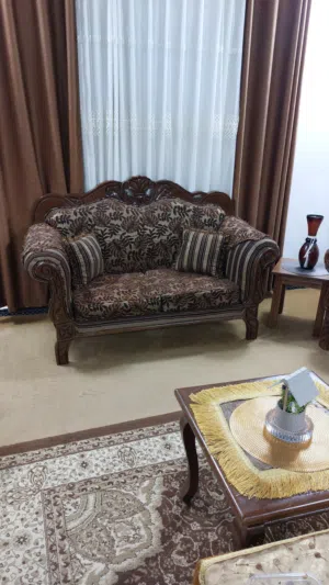 طقم كنب للبيع بحاله الوكاله