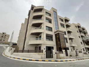190 m2 3 Bedrooms Apartments for Sale in Amman Deir Ghbar