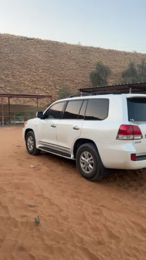 Used Toyota Land Cruiser in Ras Al Khaimah