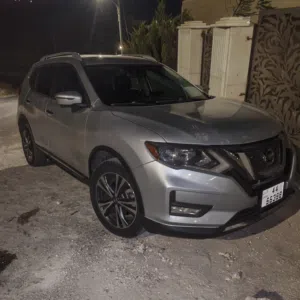 SUV Nissan in Zarqa