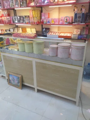 ميز متعدد الاستخدام