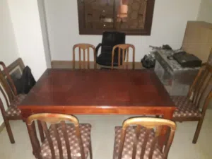 طاولة اكل + انتريه للبيع