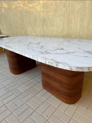 طاولة طعام للبيع