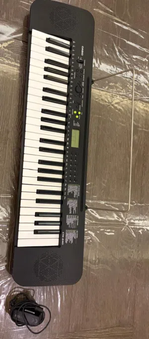 كيبورد Casio CTK-240 بحالة ممتازة للبيع