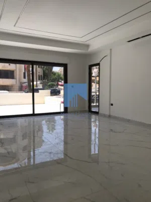 شقة أرضية فاخرة للبيع في الجاردنز - قرب قاضي القضاة 225م مع ترس 50م تشطيب سوبر ديلوكس لم تسكن