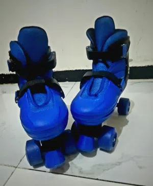 عررطه تلحق ماتلحق أحذيه تزلج رياضيه تخفيض 50%