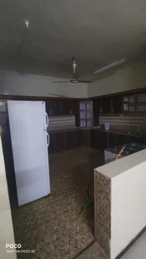 175 m2 4 Bedrooms Apartments for Sale in Aden Other
