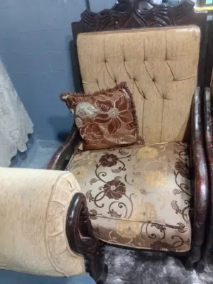 طقم كنب زان للبيع