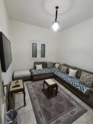 شقه للايجار مفروش فى الدقى بالقرب من ميدان فينى