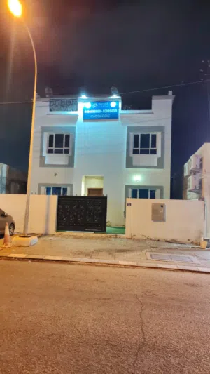 غرفة فندقيه للإيجار بمنطقة الخوير خلف بنك مسقط خلف الوطنيه للتمويل شامل جميع الخدمات مبني نظيف ...