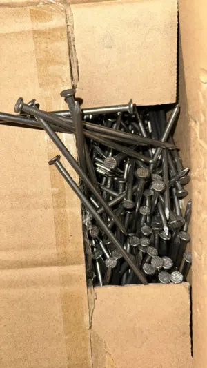 مسامير بناء _جنين_