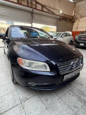 سيارة فولفو S80 موديل 2013