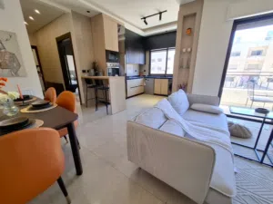 شقة مفروشة للبيع ( Property 49002 )-164892