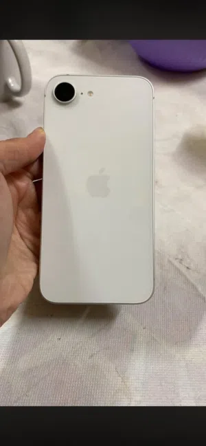 Apple iPhone 16e 256 GB in Jeddah