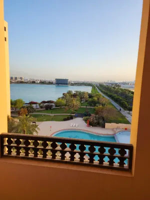 شقة للايجار بأمواج مطلة على البحر   Apartment for rent in Amwaj sea and swimming pool view