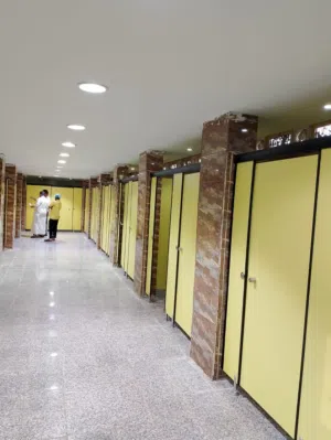 HPL TOILET PARTITION DOOR Saudi Arabia all city available