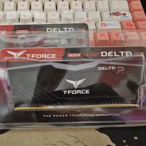 2x8 GB - 16 GB RAM 3200M T-Force RGB