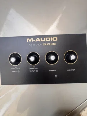 سماعات Yamaha Genelec Studio Monitor Behringer Mackie