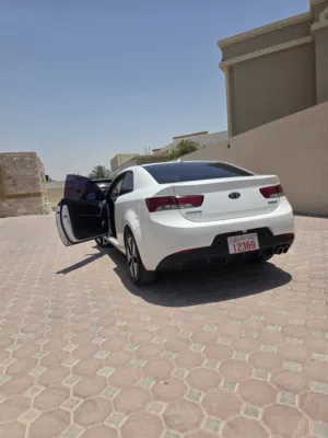 كيا فورتي 2011