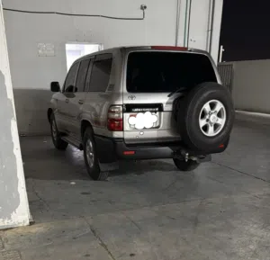 Land cruiser manual 2003 / اسيتشن قير عادي 2003
