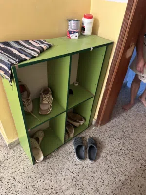 Shoe stand 2 OMR