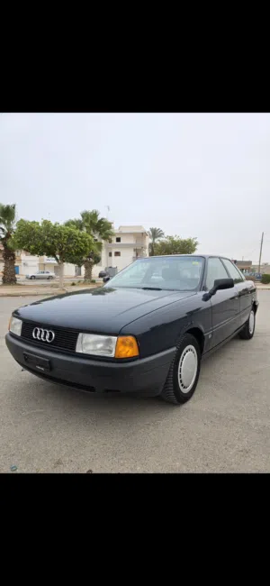 Audi . A8 . 1999 . Used0