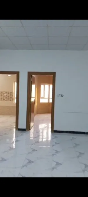 مشتمل ارضي معزول حديث للإيجار في المشراق يؤجر للعوائل و المتزوجين حديثا