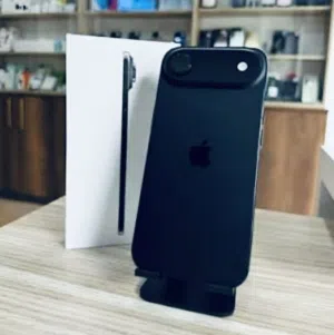 iPhone 17 air  Middle eastern version Brand new Black color English&Arabic