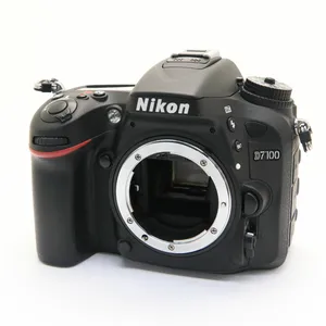 DSLR Cameras . Nikon . Used0