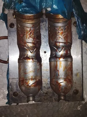 قولب نفخ لعبوات المياه