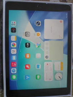 ايباد  ابل الجيل التاسع سعة التخزين 64GB