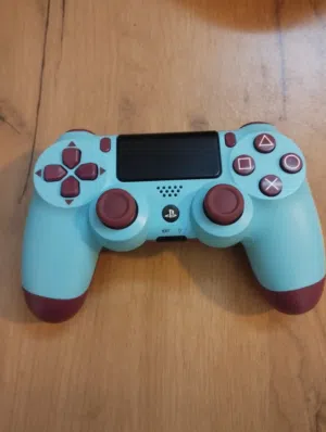 يد بلايستيشن 4 تقليد من الدرجة الأولى