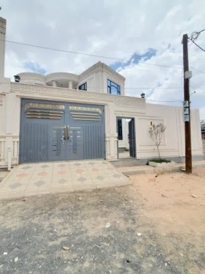 350 m2 More than 6 bedrooms Villa for Sale in Sana'a Other