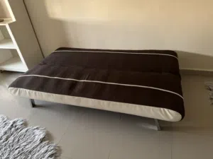 للبيع كنبة سرير (فوتون)