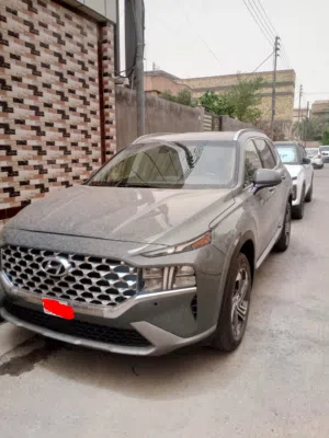 سنتافي مديل 22 وارد امريكي نضيقه السياره مصلحها على ايدي نواقص بسيطه بيها سعرها شدتين وبيها مجال