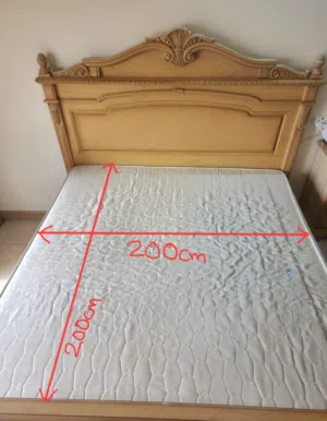 King size bed