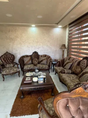طقم كنب خشب زان مع طاولات