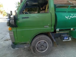 تنك ماء صالح للشرب شغال