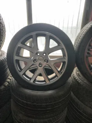 جنط مع اطارات دوج مقاس 20 مميز