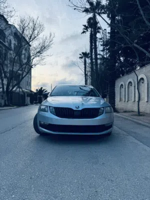 سكودا اوكتافيا صالون خصوصي  بنزين اوتومات برايفيت فحص نخب اول