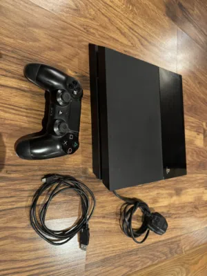 Sony PlayStation 4 (PS4) – Excellent Condition – Ready to Play