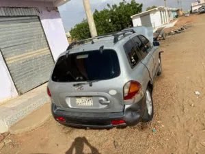 Hyundai . Santa Fe . 2005 . Used1